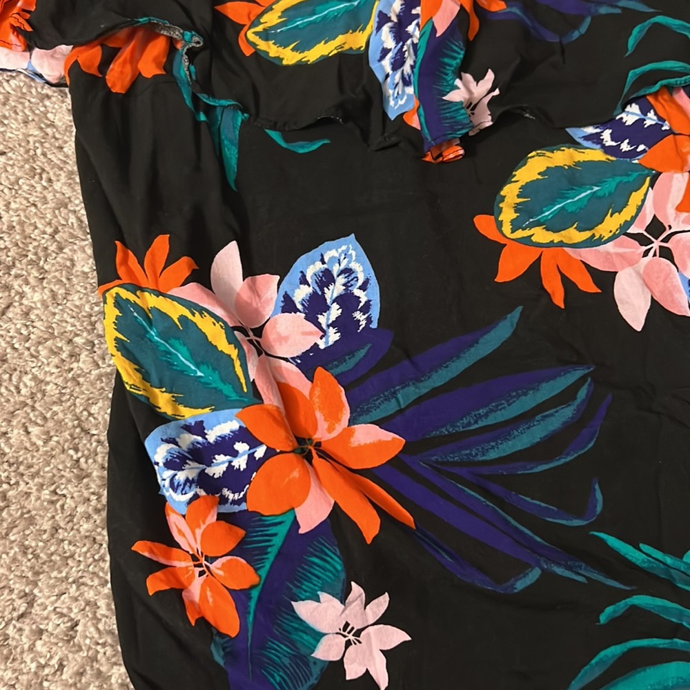 Flowy floral old navy tank top - Picture 5 of 5